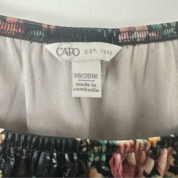 Cato Top Size 18/20w Velvet Black Floral Bishop Sleeve Babydoll Dark Romantic - Picture 3 of 7